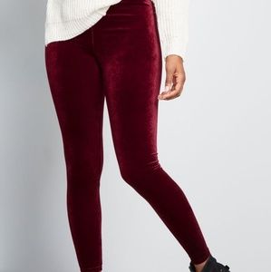 City Adventure Velvet Leggings in  Merlot